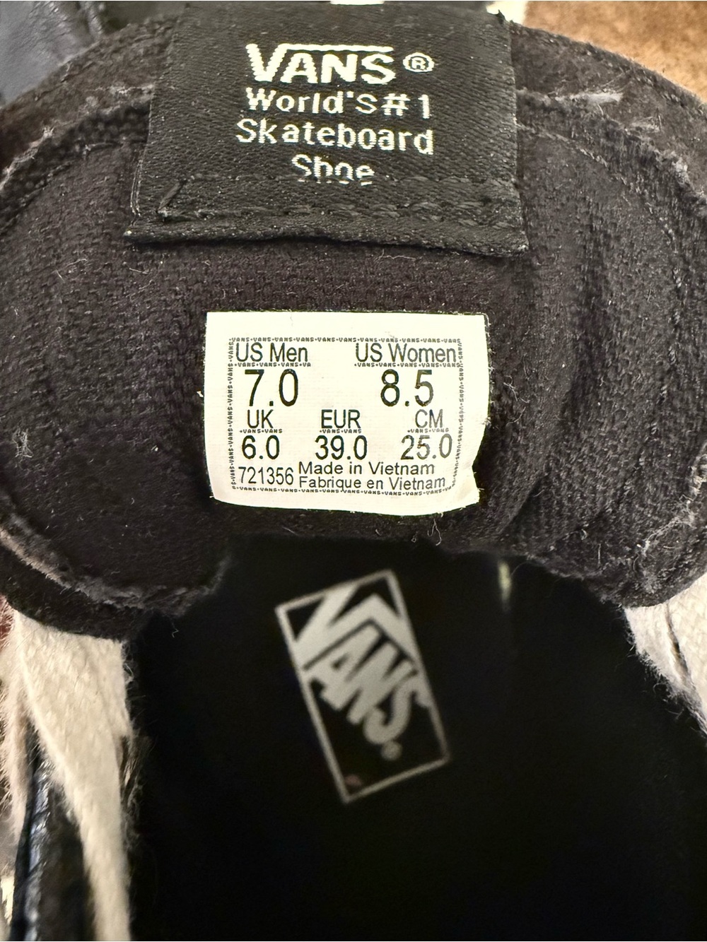 Vans black and white high top sneakers - Picture 6 of 6